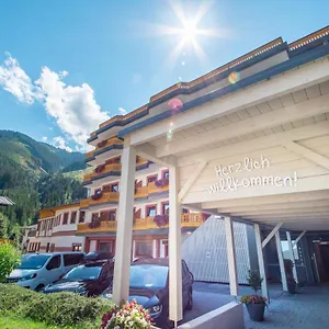 Jufa Alpenhotel 4* Saalbach